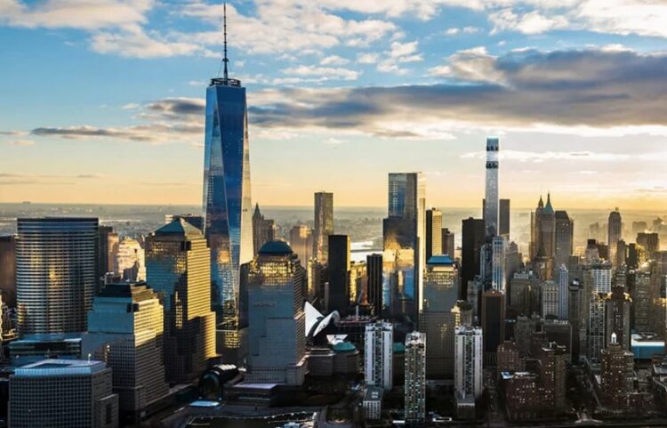 Greenwich Tower Enhances Manhattan Skyline